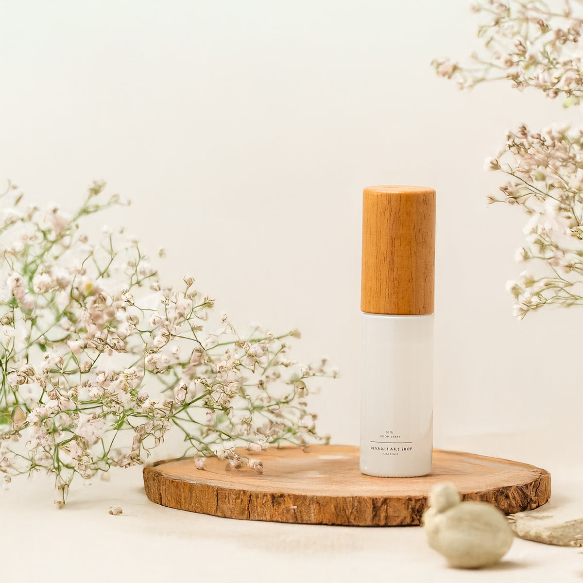White Flora Room Spray - Petite