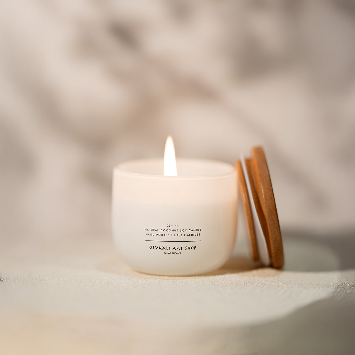Isle Rosea Candle - Petite