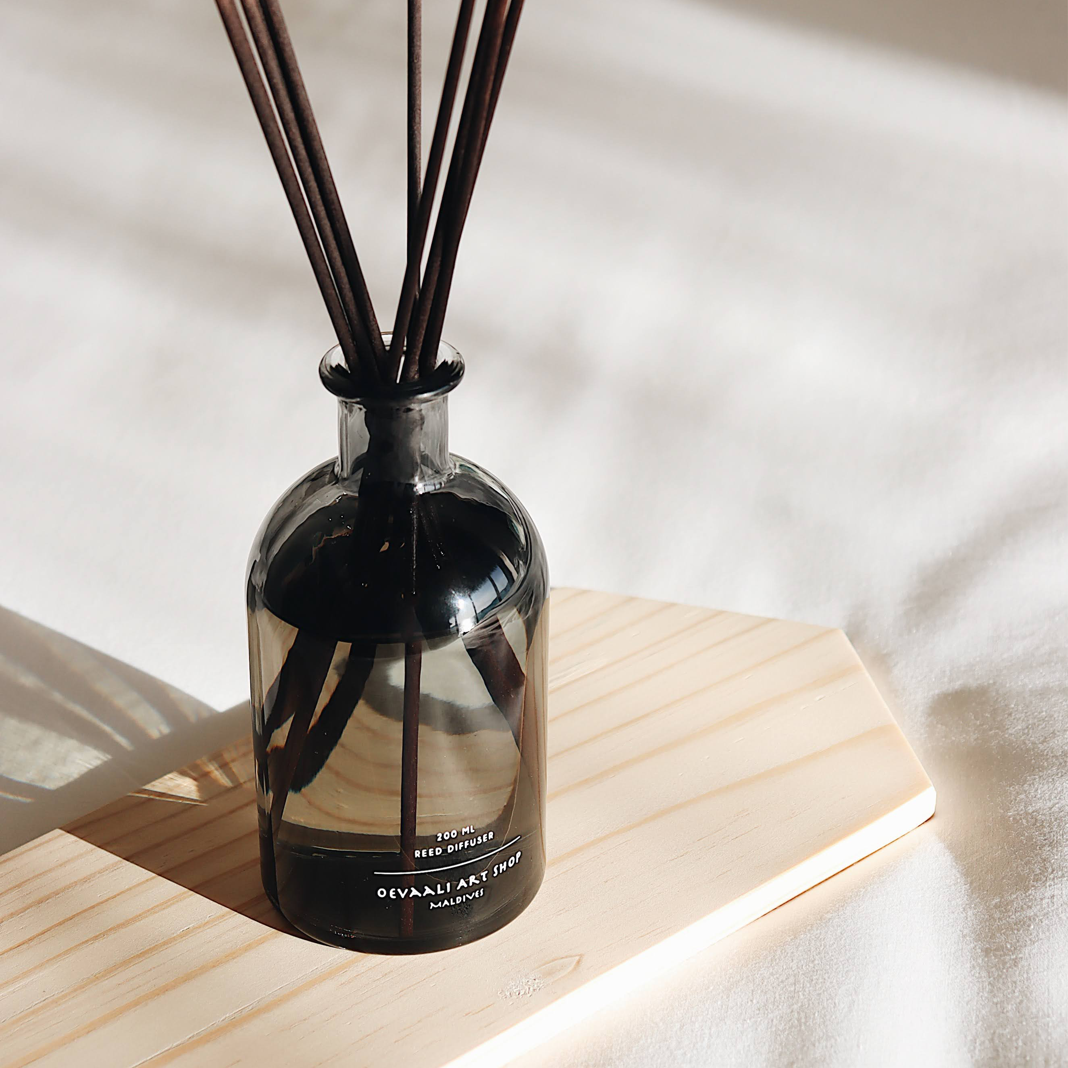 Reed Diffusers – Oevaali Art Shop, Maldives